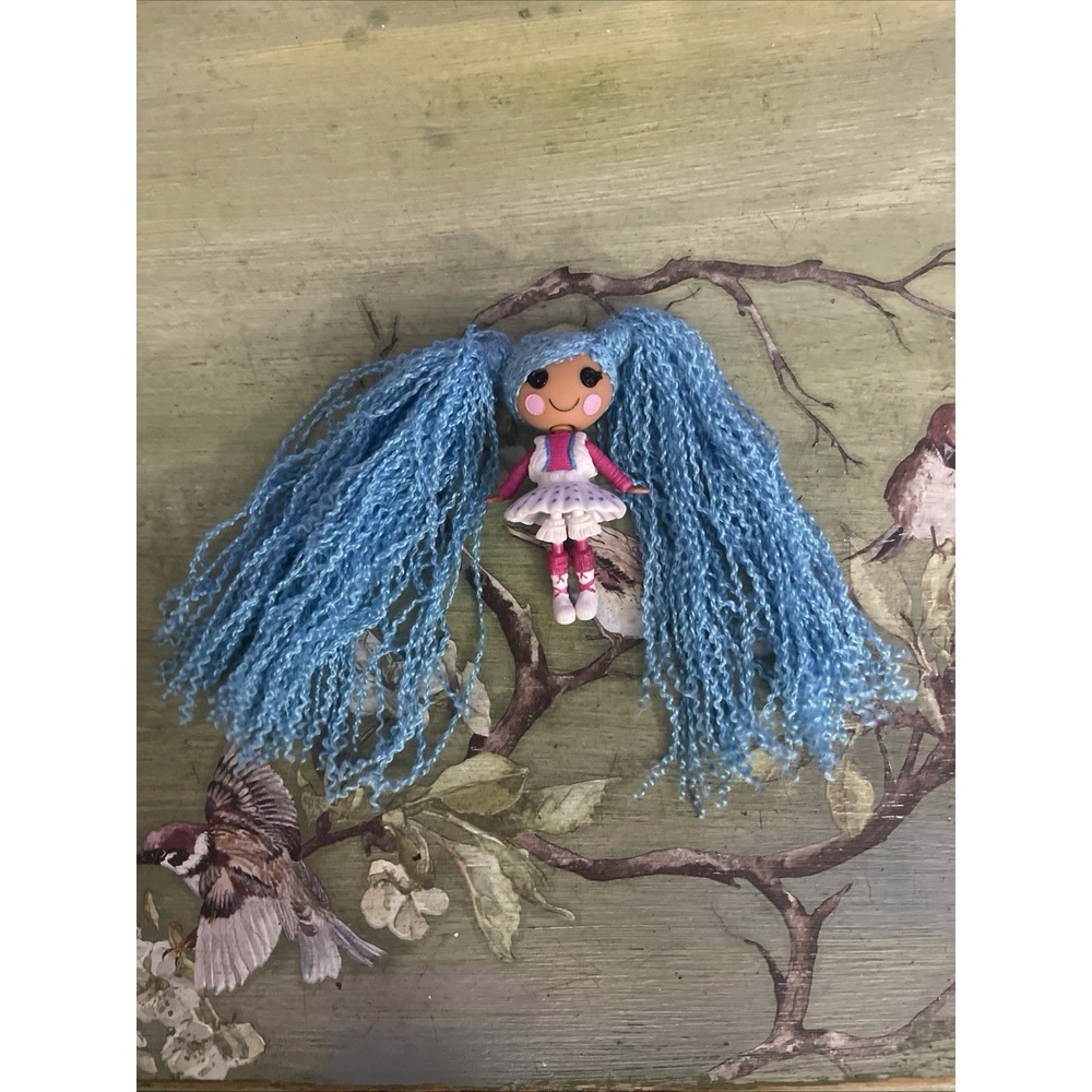 Lalaloopsy Mini Loopy Blue Doll Mittens Fluff N Stuff Yarn Hair 3 Inch Long Hair